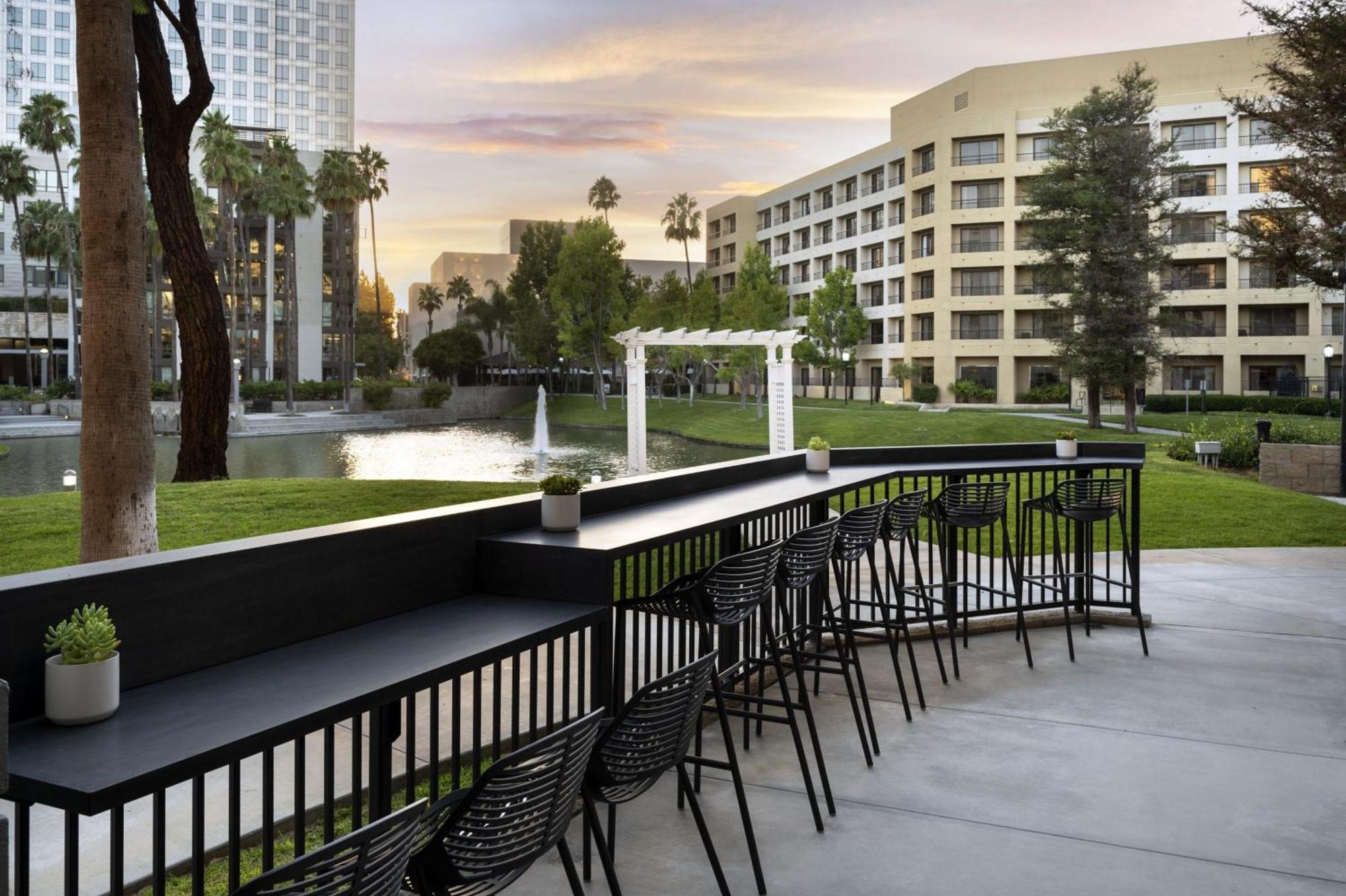 Hotel Costa Mesa Marriott Exteriér fotografie